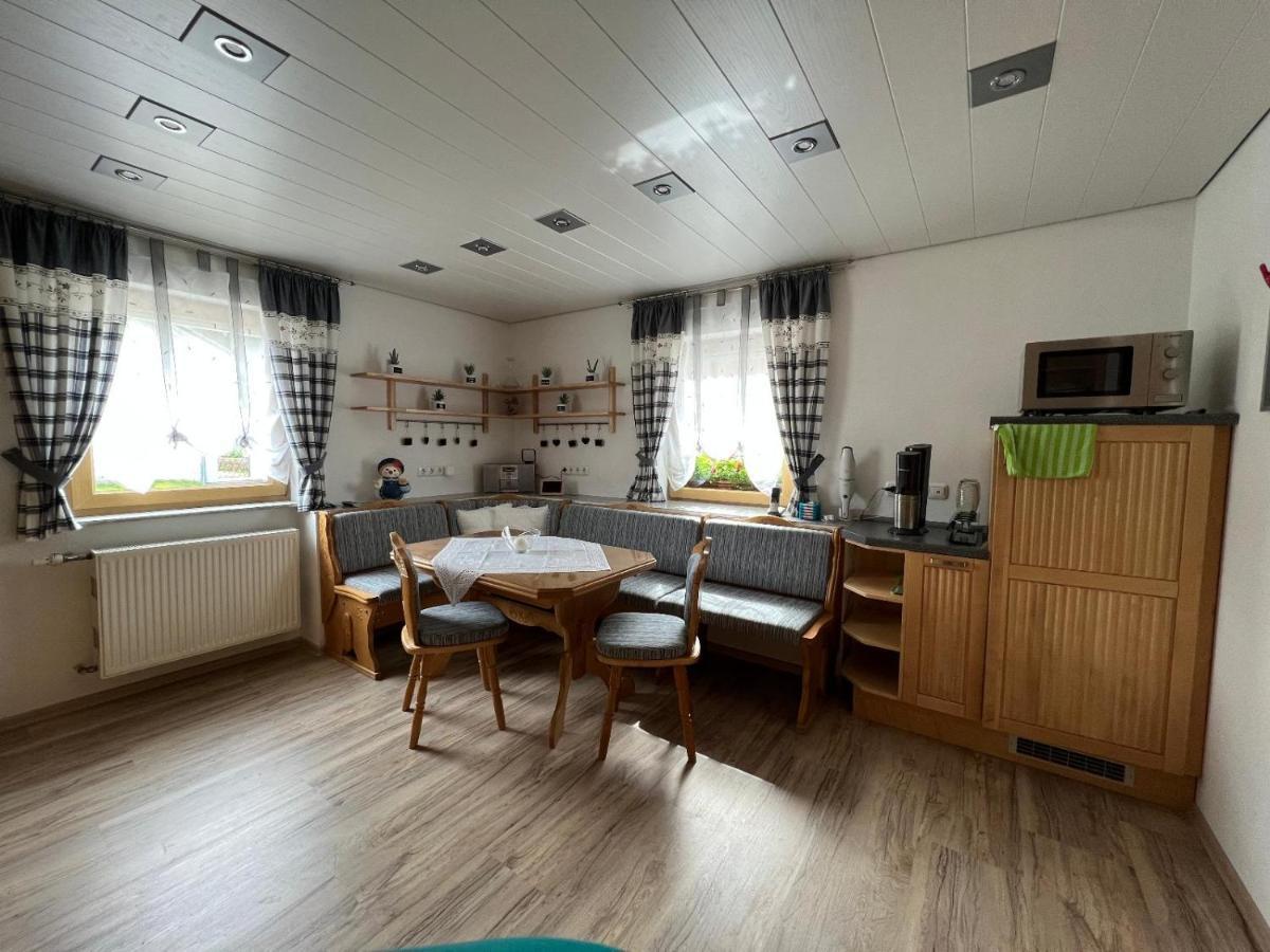 Ferienwohnung "Auszeit" Mit Garten Sankt Oswald-Riedlhuette Exterior foto