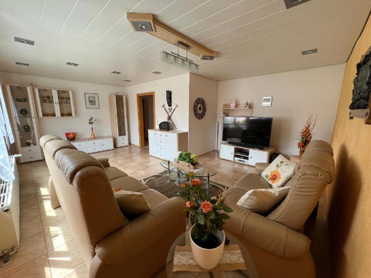 Ferienwohnung "Auszeit" Mit Garten Sankt Oswald-Riedlhuette Exterior foto